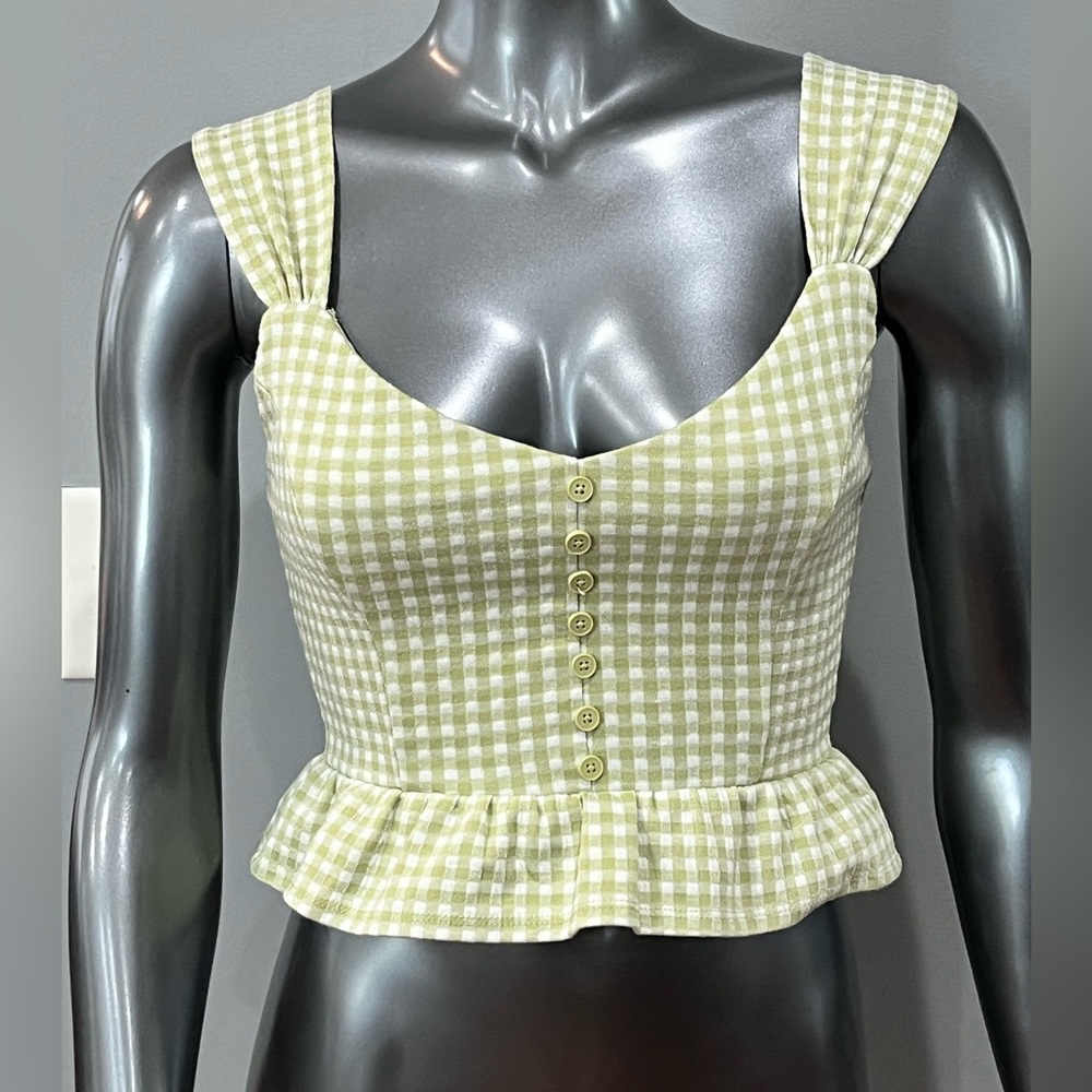 Green & White Gingham Peplum Smocked Cropped V-Neck Tank